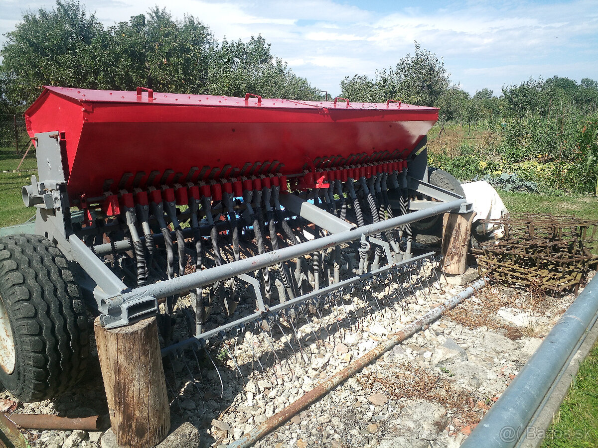 Predám sejačku Polanin 3m záber.