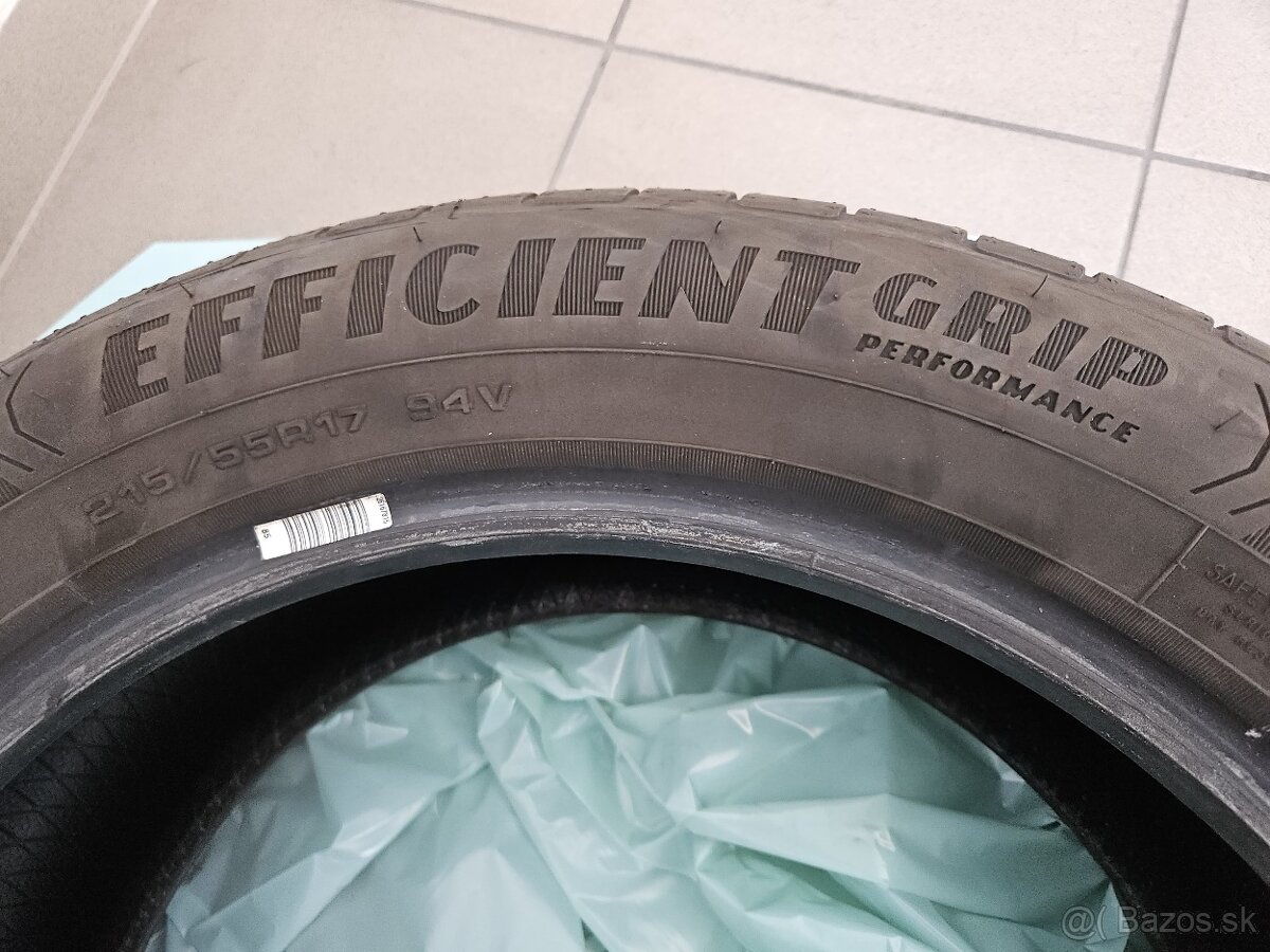 GOODYEAR Efficientgrip Performance 215/55R17 94V