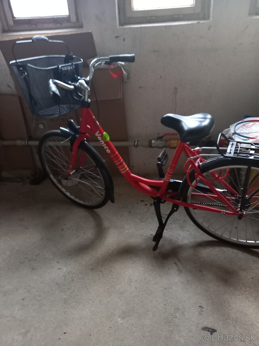 Damsky bicykel