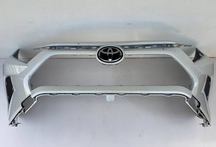Toyota RAV IV 4 V 5 2019- predný nárazník