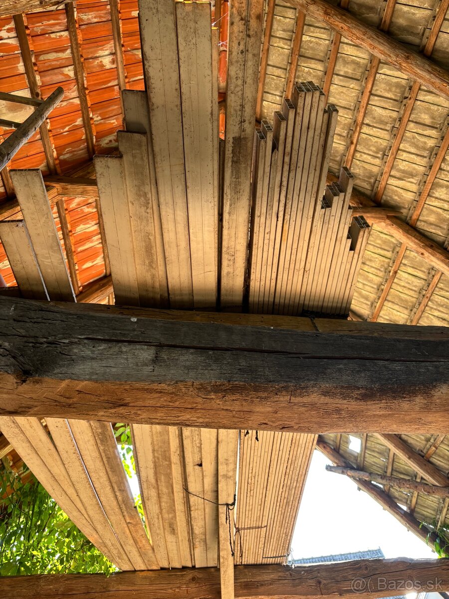 Plastove lišty.