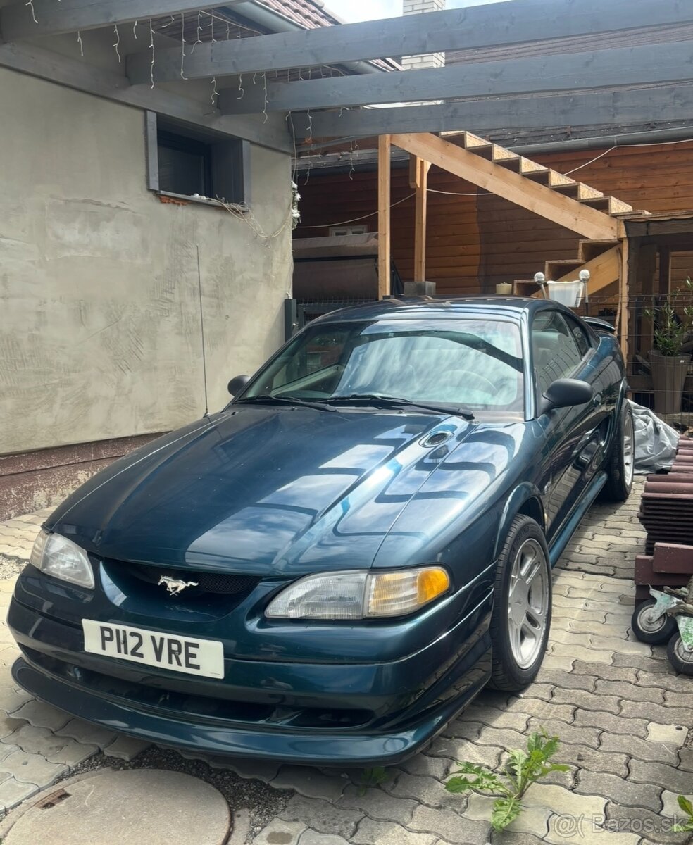 Ford Mustang GT 4.6 V8