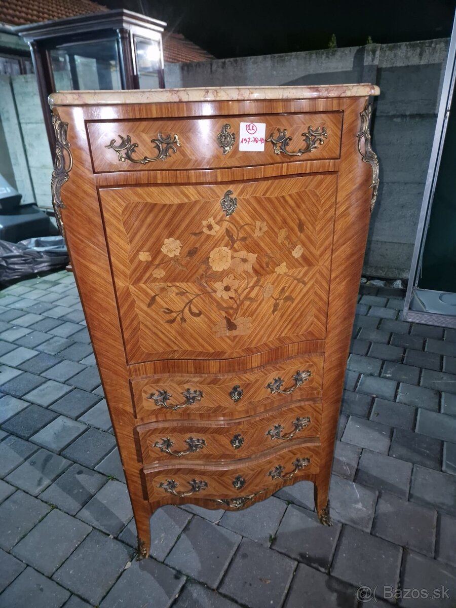 22 - Predám elegantný kabinet v štýle Ľudovíta XV