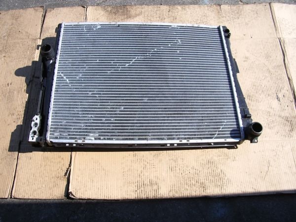 bmw e46 benzinovy vodny chladic