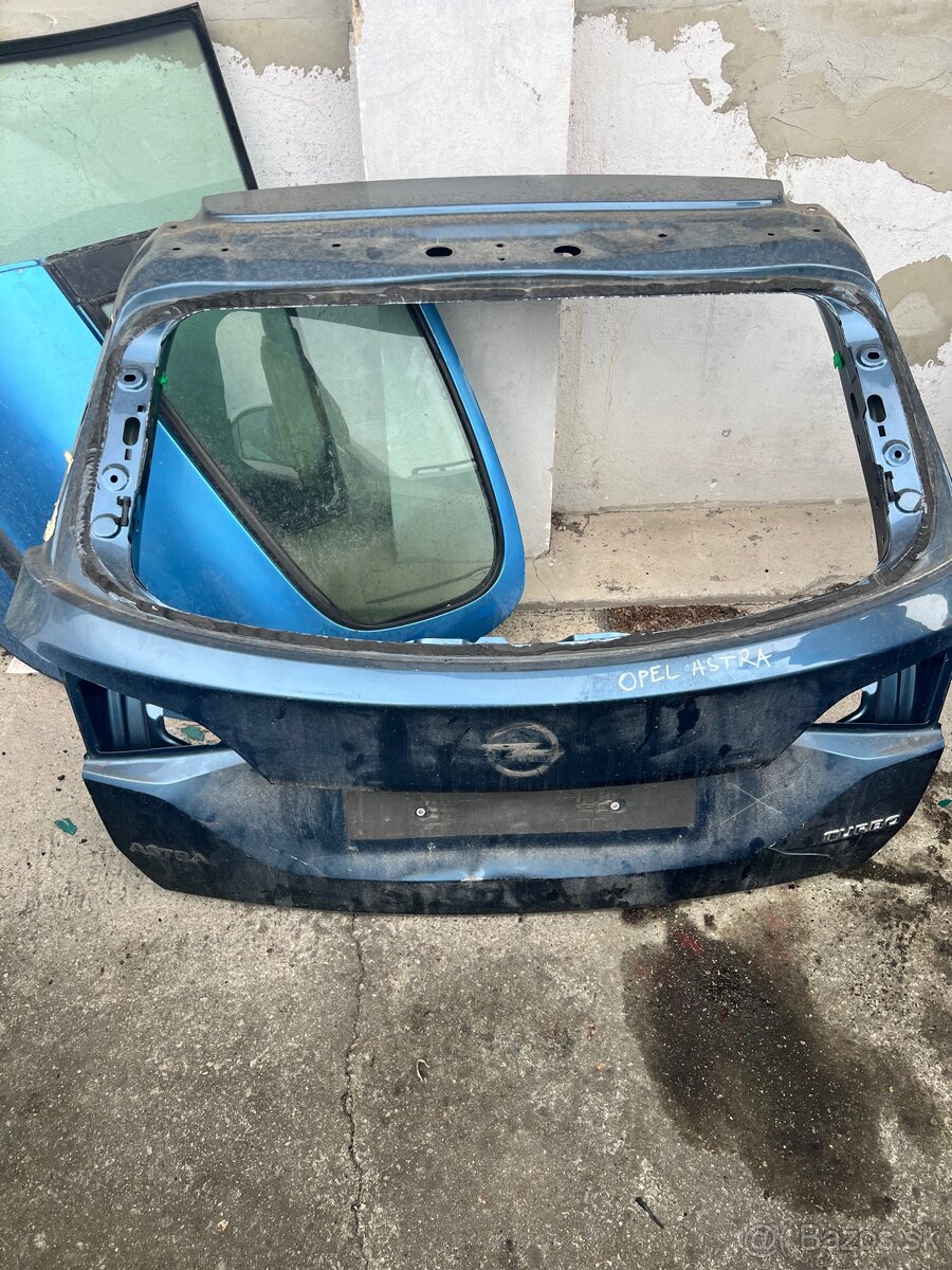 zadná kapota Opel