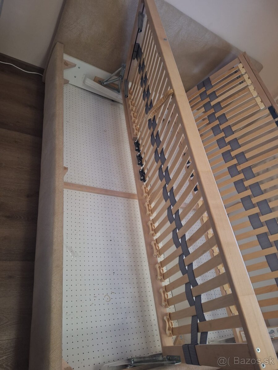 Manželská postel 170x210