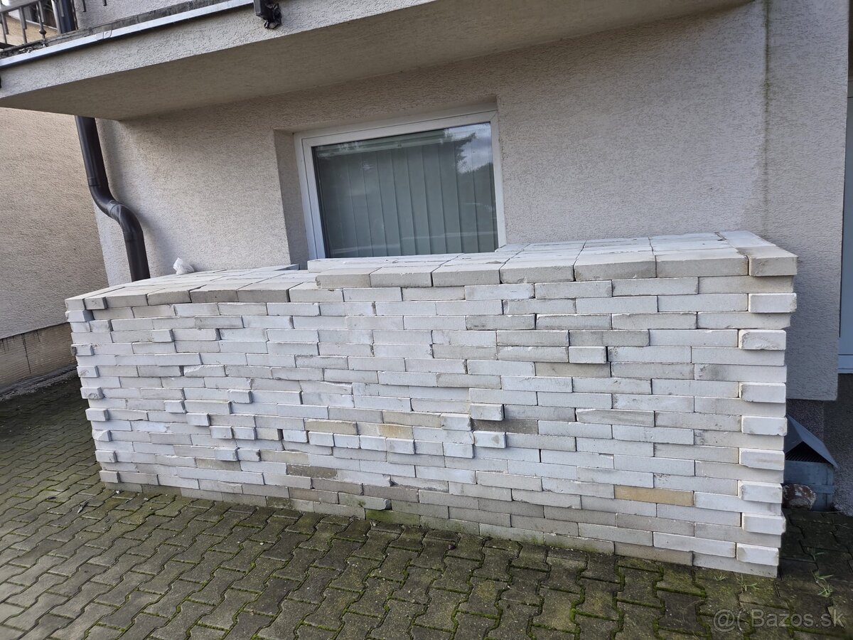 Predám použitú tehlu bielu