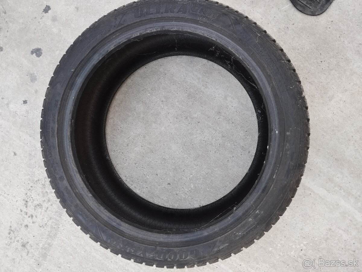 Predám zimné pneu Goodyear 245/40 r18 97v