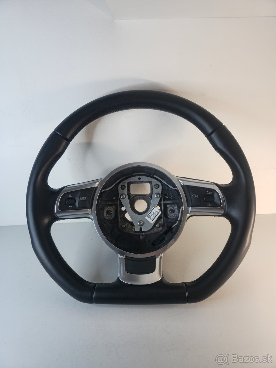 Športový skosený volant audi