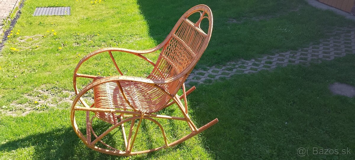 Hojdacie kreslo