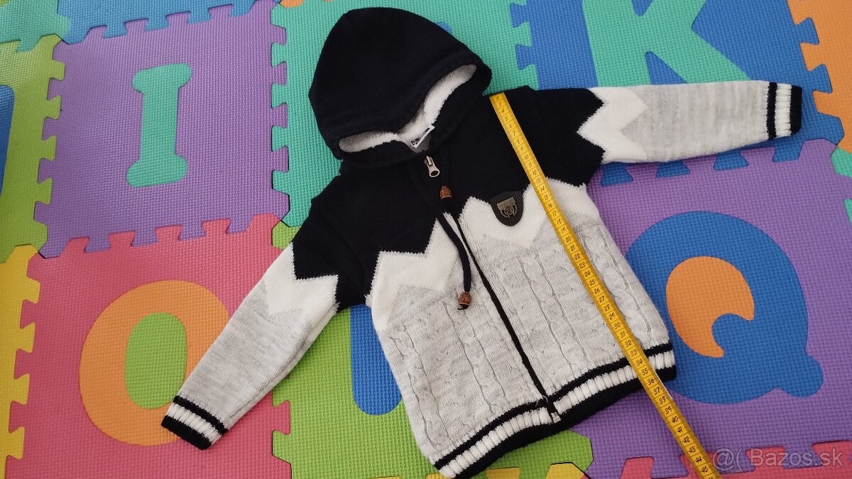 Sveter na zips