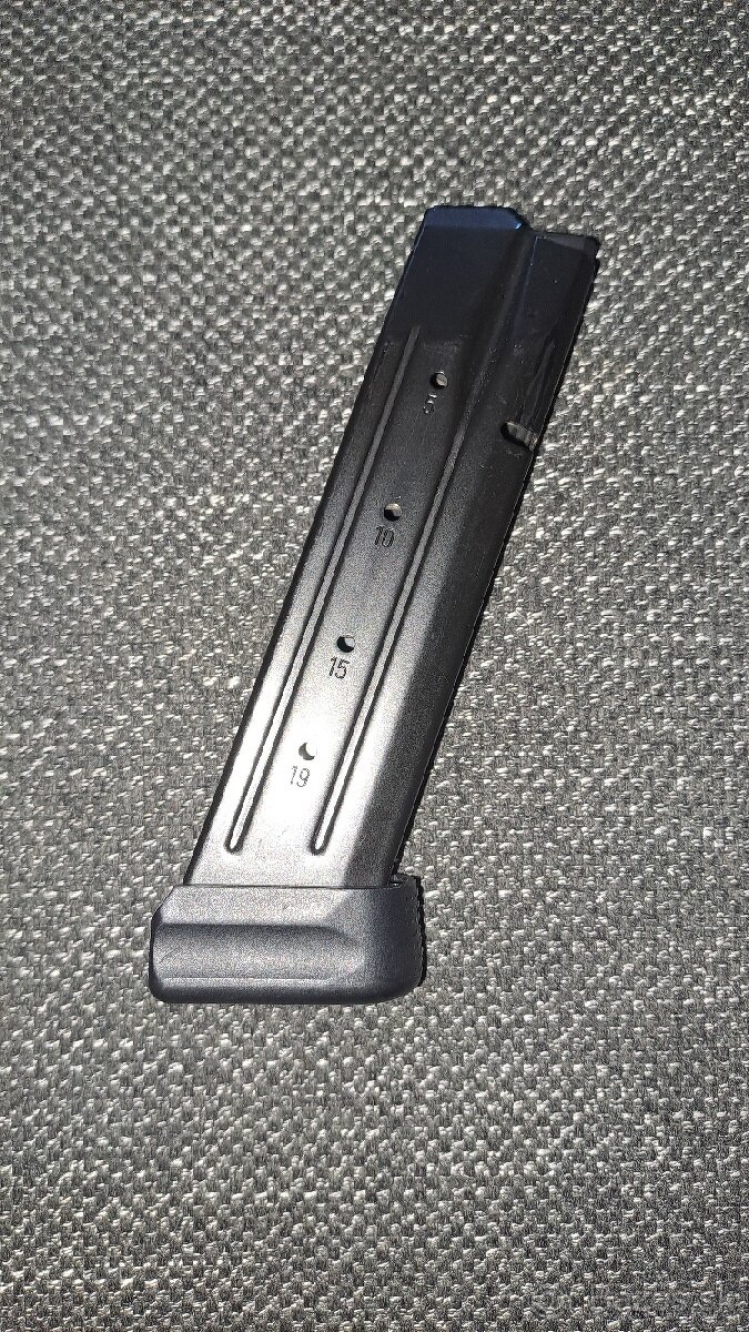 Zasobnik CZ P-09