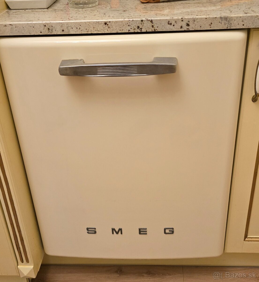 Predam vstavanu umyvačku riadu značky SMEG