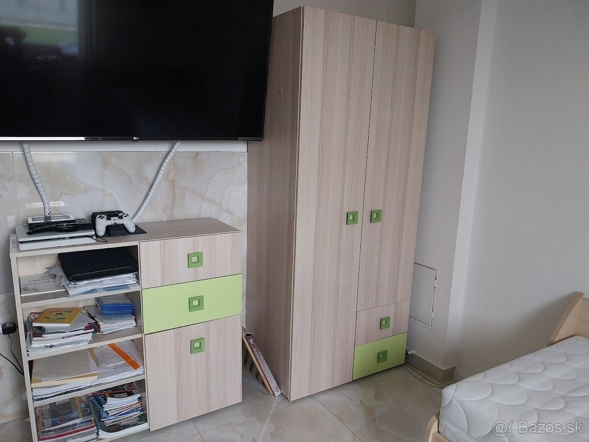 Predám skrine do detskej / študentskej izby dostupné ihneď