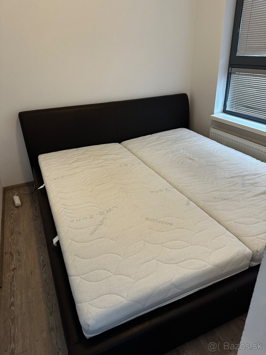 Manželská posteľ 180x200 s roštami a matracmi