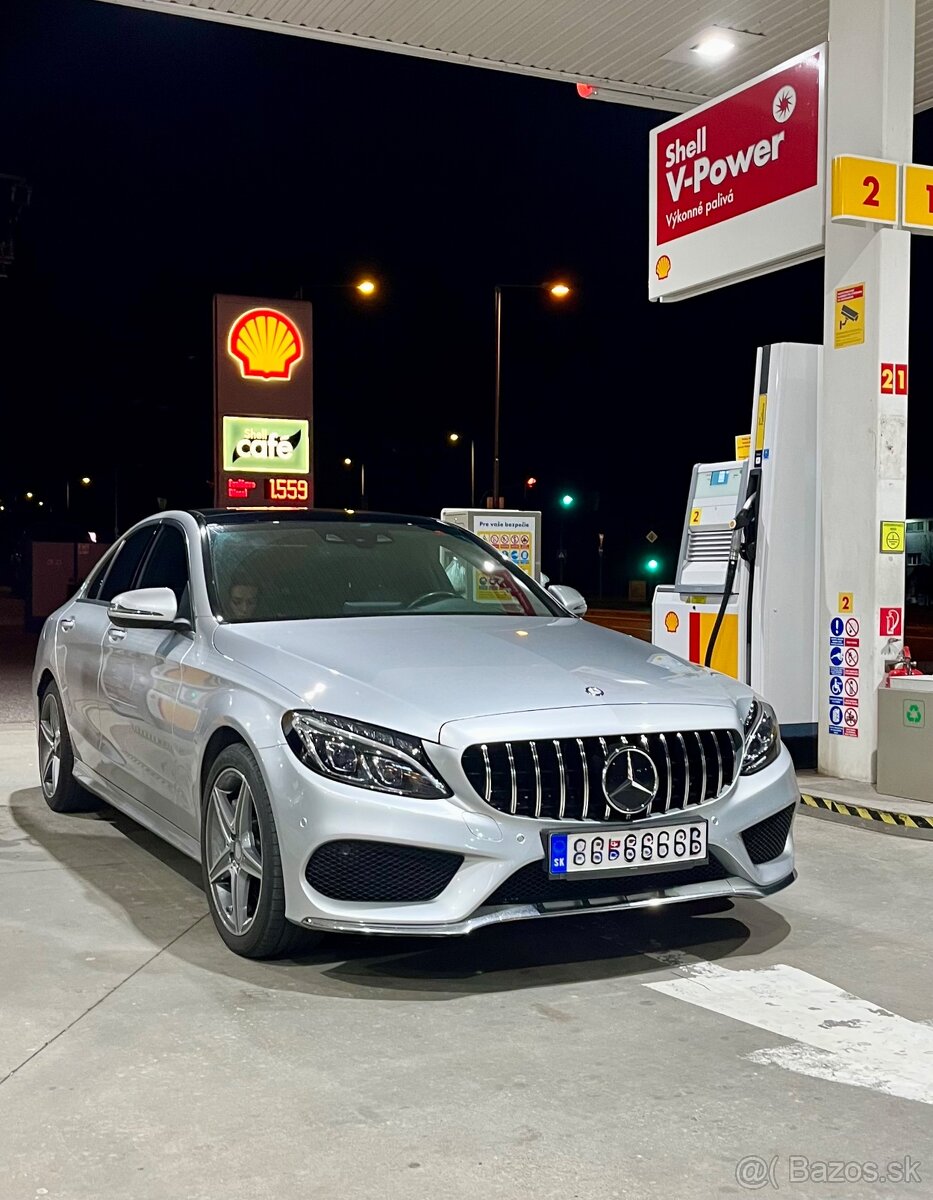 Mercedes-Benz C 300 AMG Line – TOP stav, takmer plná výbava