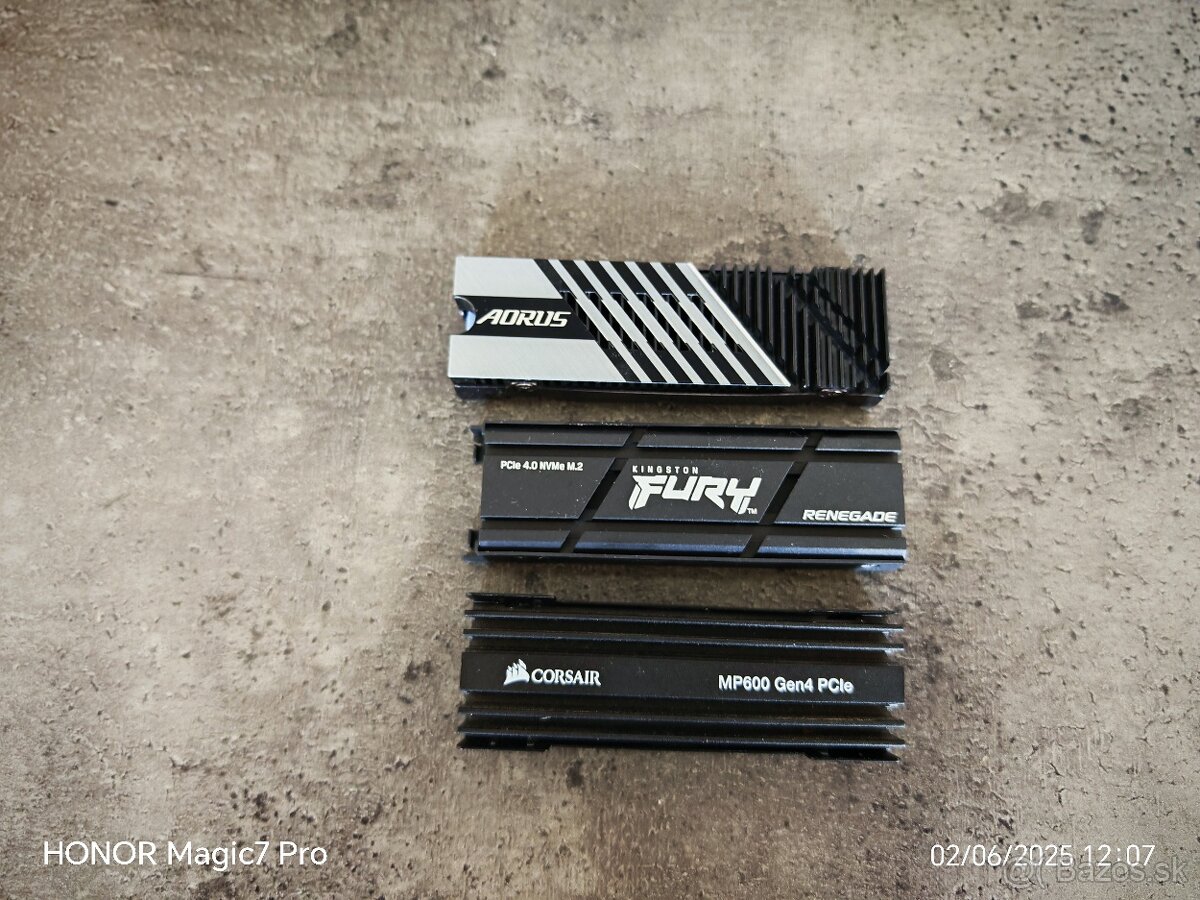 Pasívne chladiče na M2 SSD