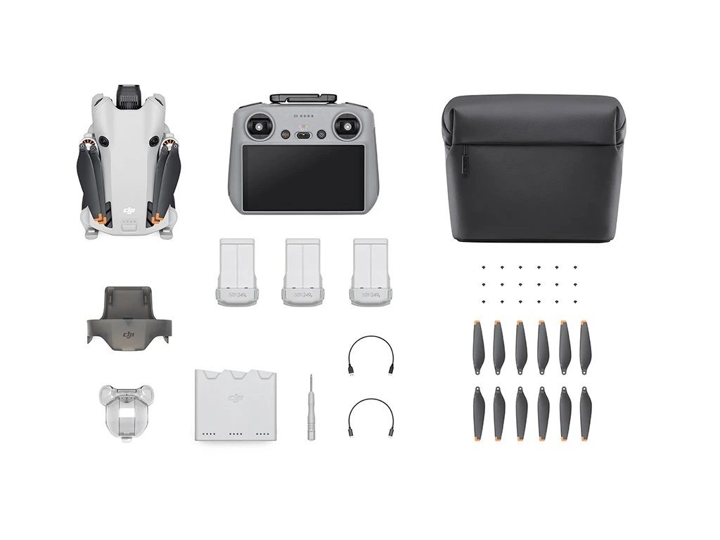 DJI mini 4 pro fly more combo (2 ovládače, 4 batt)