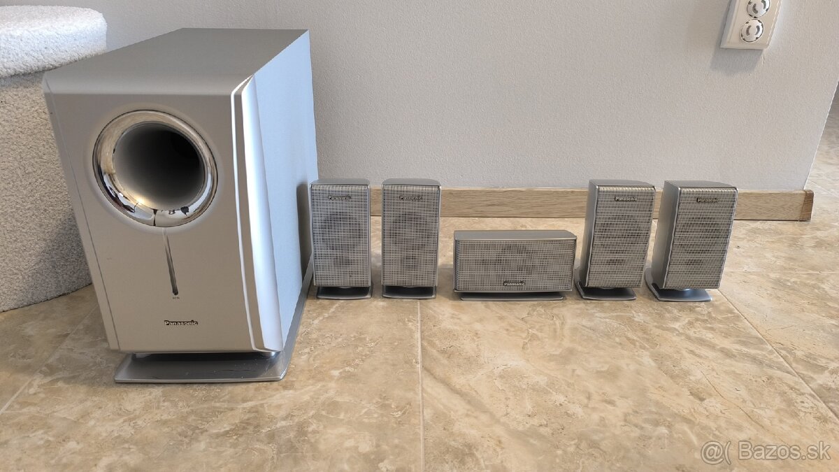 Domáce kino Panasonic SA-HT520 aktívny subwoofer 165mm