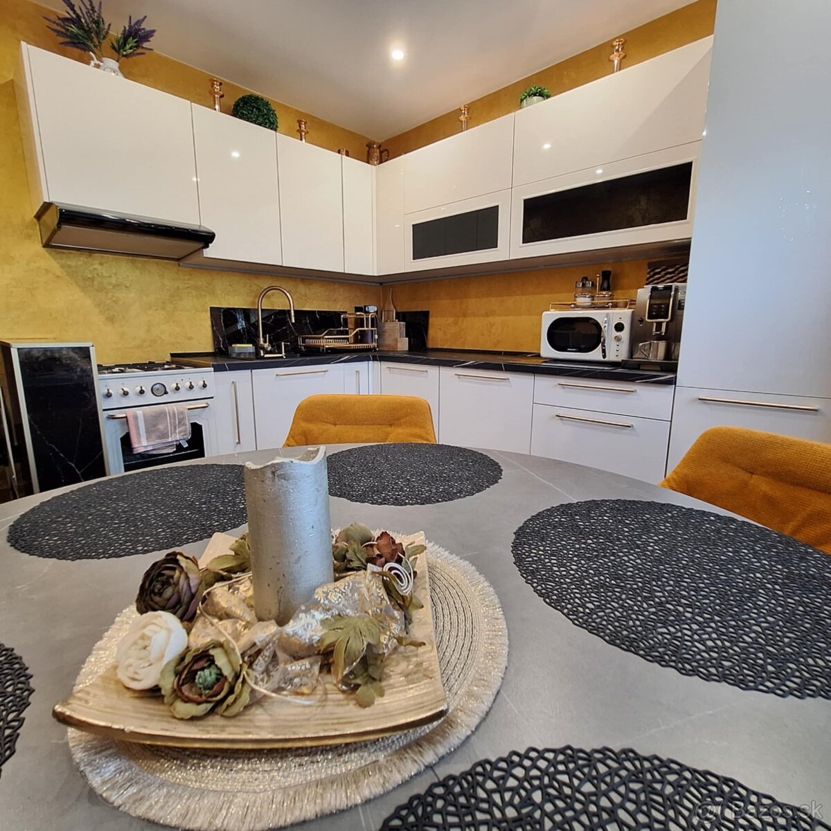 LUXUSNÝ a NADštandadný 3 izbový byt v TOP kvalite  v Šali. H