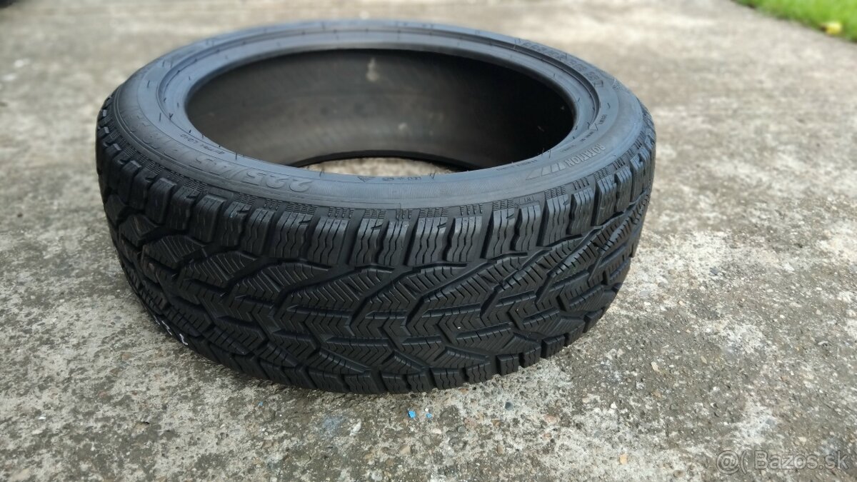 1ks.zimna pne.Taurus winter 225/50r17