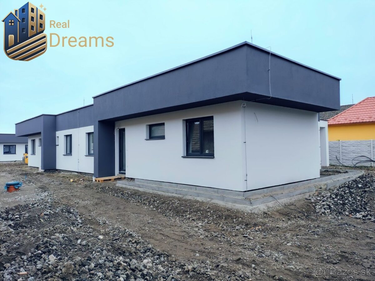 Novostavba 4-izbového rodinného dvojdomu v obci Žihárec