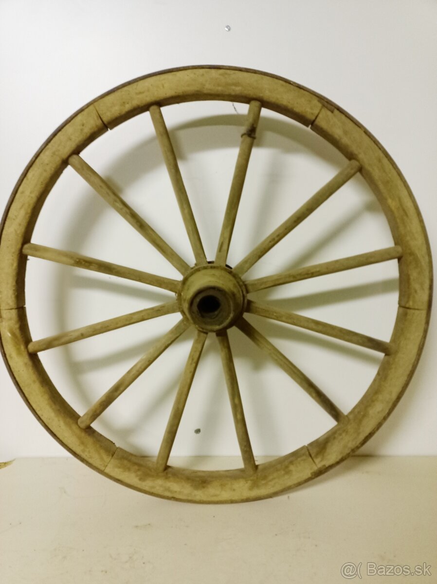Kolesá zo starých vozov