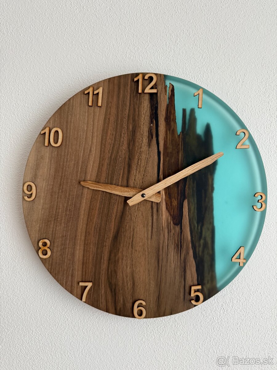 Nastene drevene epoxidove hodiny 30