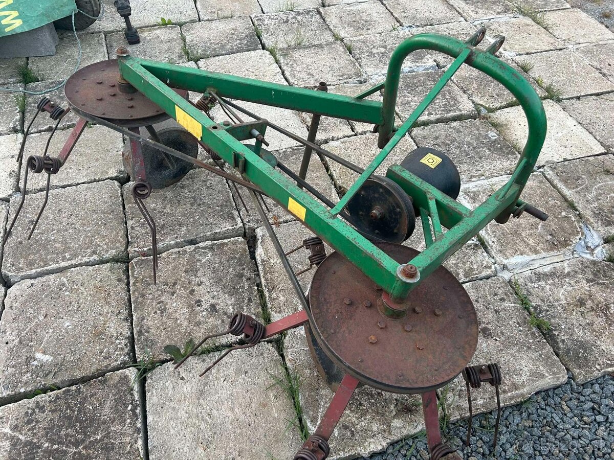 Predám pavúk na seno