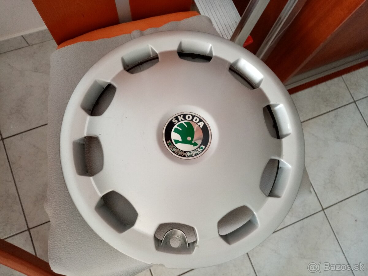 Puklica 15" - Škoda Octavia 1