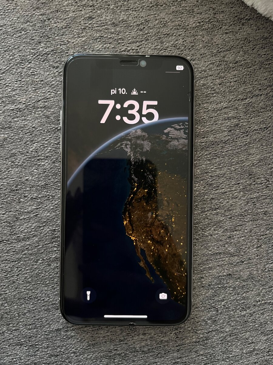 iPhone X