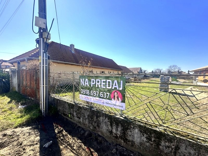 Lukratívny stavebný pozemok 1061 m2 v obci Veľké Úľany