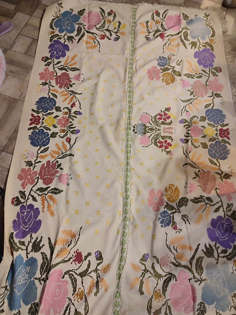 velky lanovy obrus tkany 2