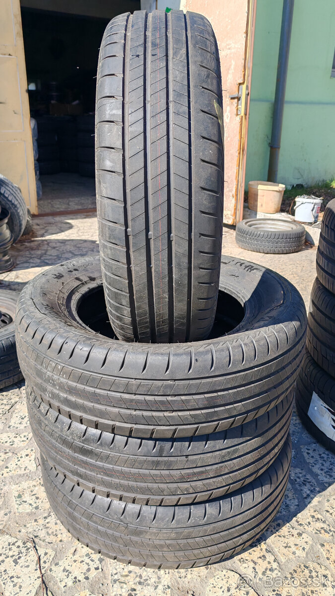 Letné pneu 225/65 R17 --- BRIDGESTONE , CONTINENTAL