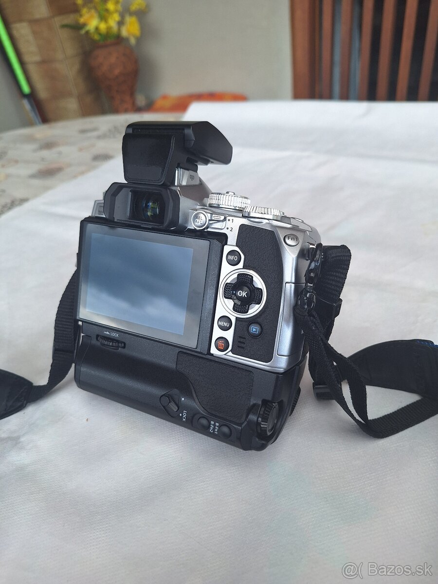 OLYMPUS OM-D E-M1 + príslušenstvo