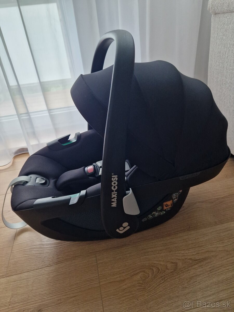 Detská autosedačka Maxi Cosi Pebble 360 + základňa