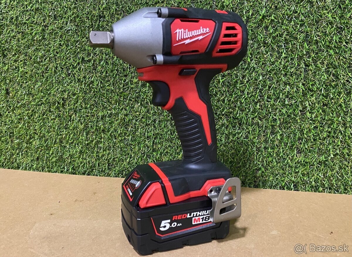 Milwaukee M18 BIW12 aku rázový uťahovák