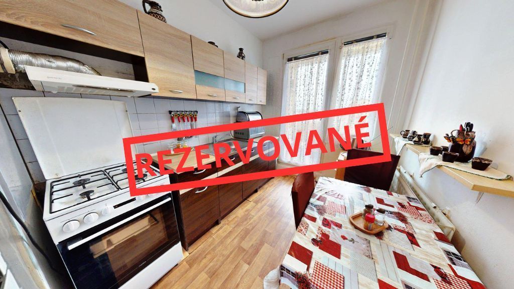 (REZERVOVANÉ) 2-IZBOVÝ BYT S LOGGIOU, KRÁSNY VÝHĽAD, 50m2, R