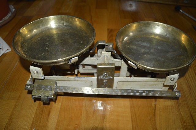 predam starozitne nemecke vahy