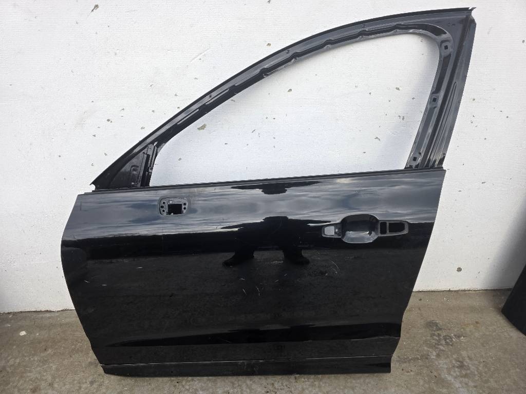 Volvo XC90 II 2015- ľavé predné dvere
