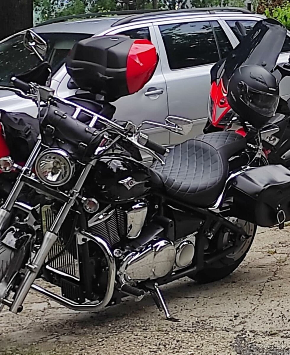 Kawasaki VN 900 Custom