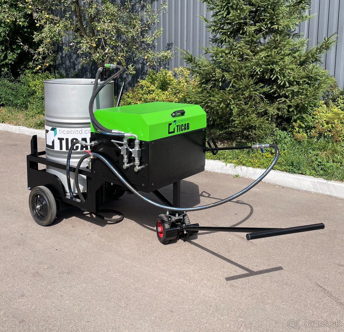 Postrekovač bitúmenových emulzií na 200 litrov