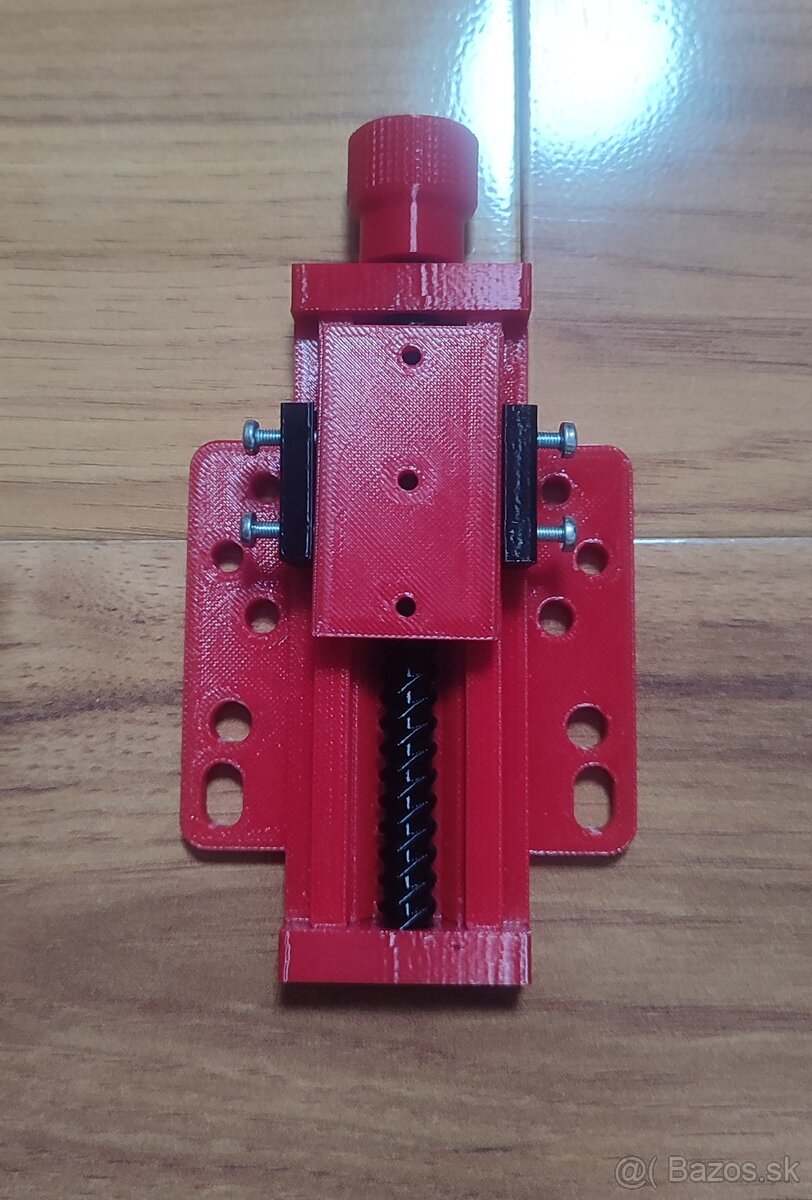 3D tlačená manuálna osa Z pre laserovú gravírku