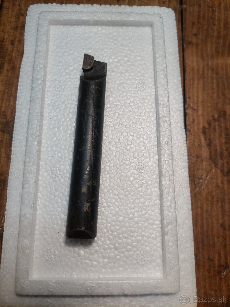 Sústruznické nože valcové Ø16