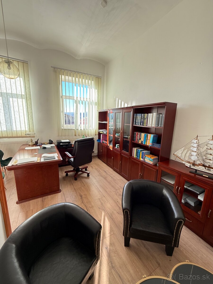 Kancelária s parkovaním Prešov