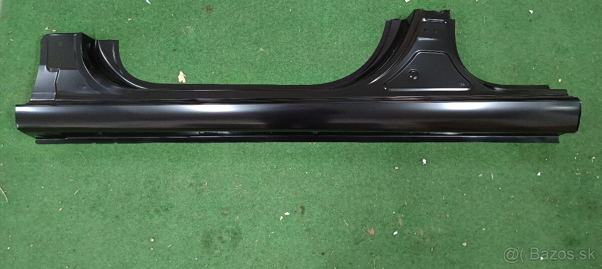 Ľavý prah Hyundai i30