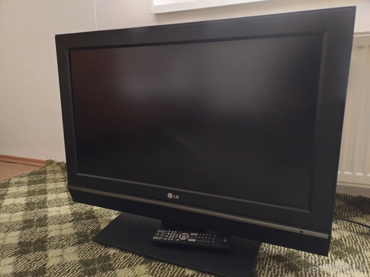 LG 32"