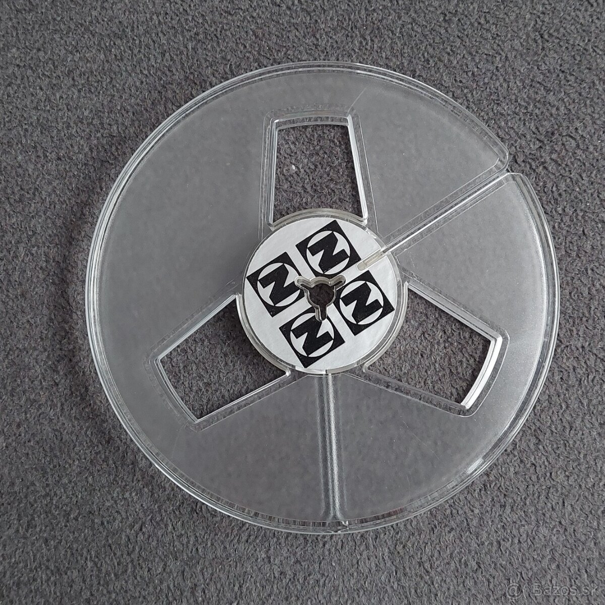 Prazdne cievky a krabicky