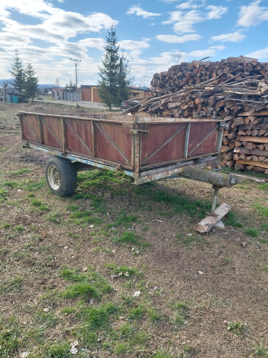 Vlečka, príves za traktor
