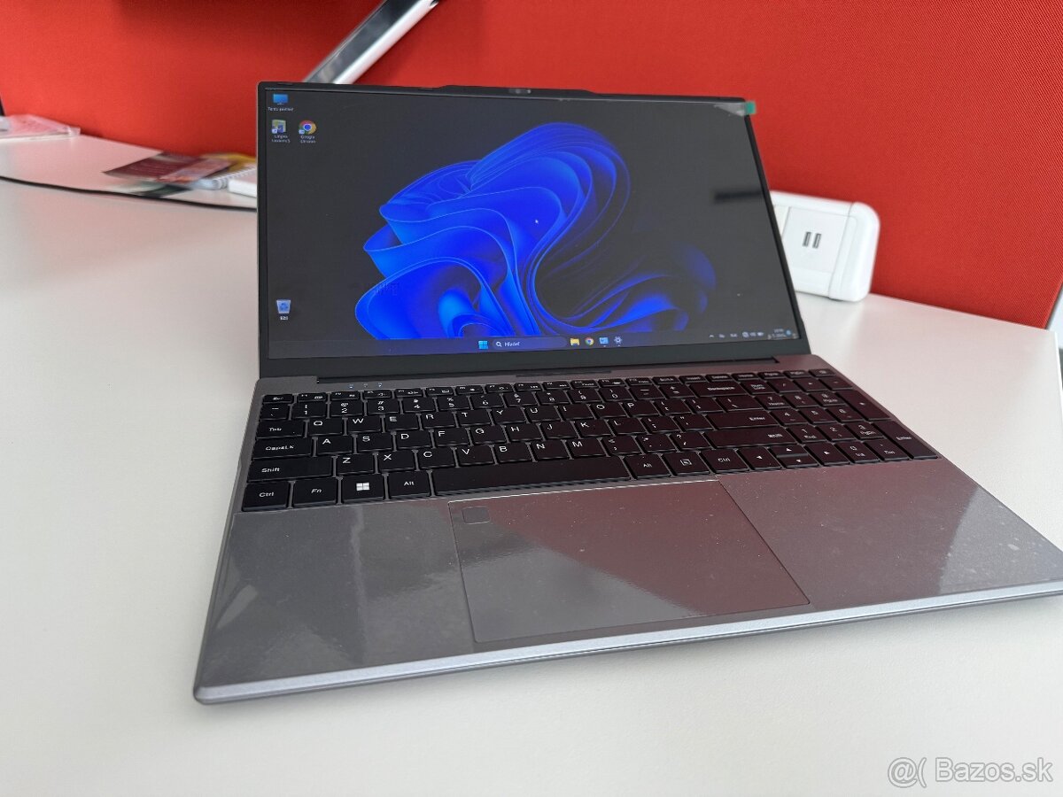 Predám notebook Intel core i7